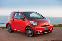 Scion iQ Overview Scion iQ Overview