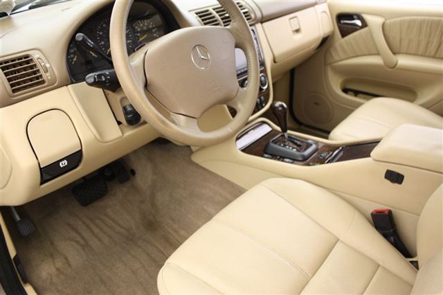 2002_mercedesbenz_mclass_4_dr_ml320_awd_suvpic