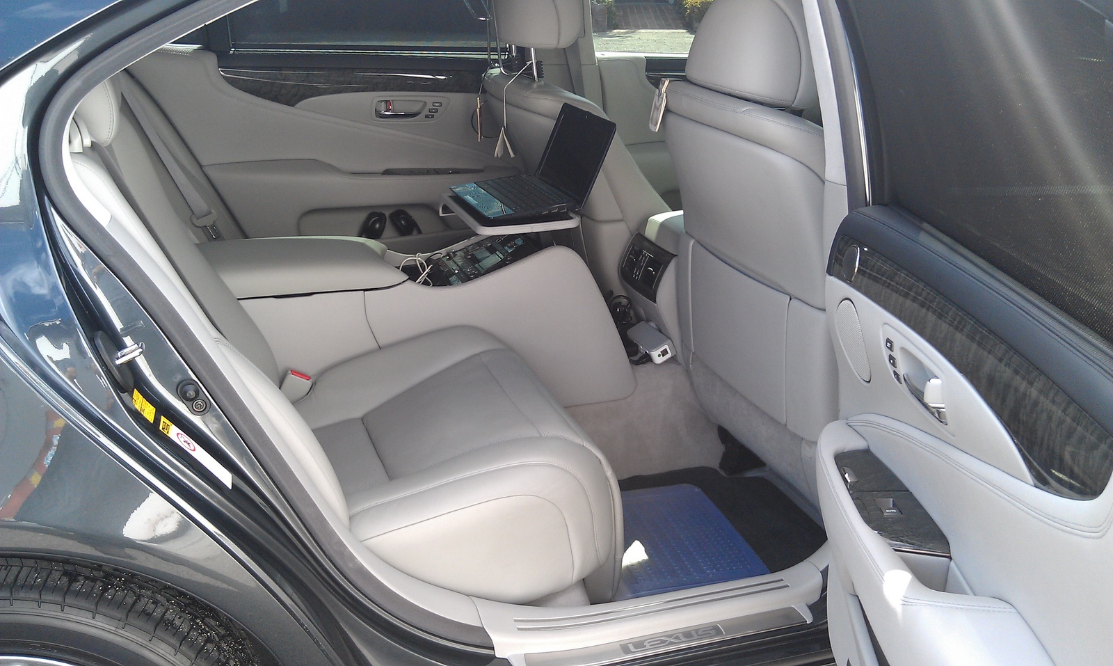 2009 Lexus LS 600h L
