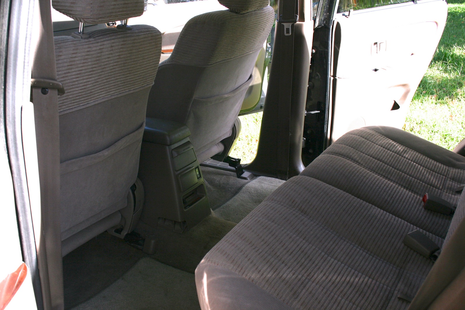 how to fold back seats for 1997 toyota 4runner #2