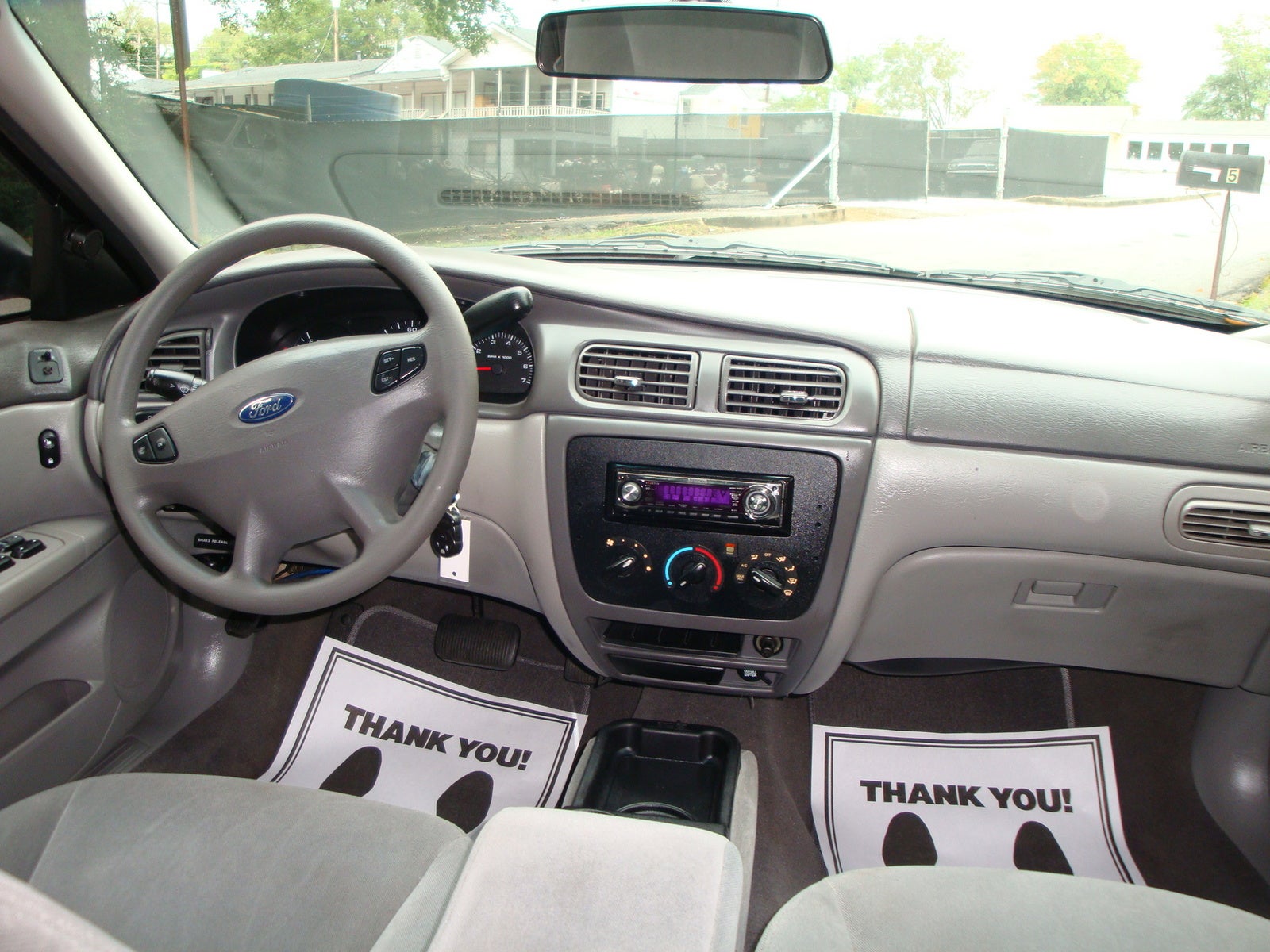 2003 Ford Taurus Interior