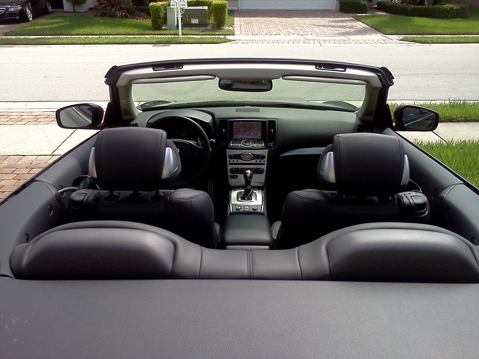 2012 Infiniti G37