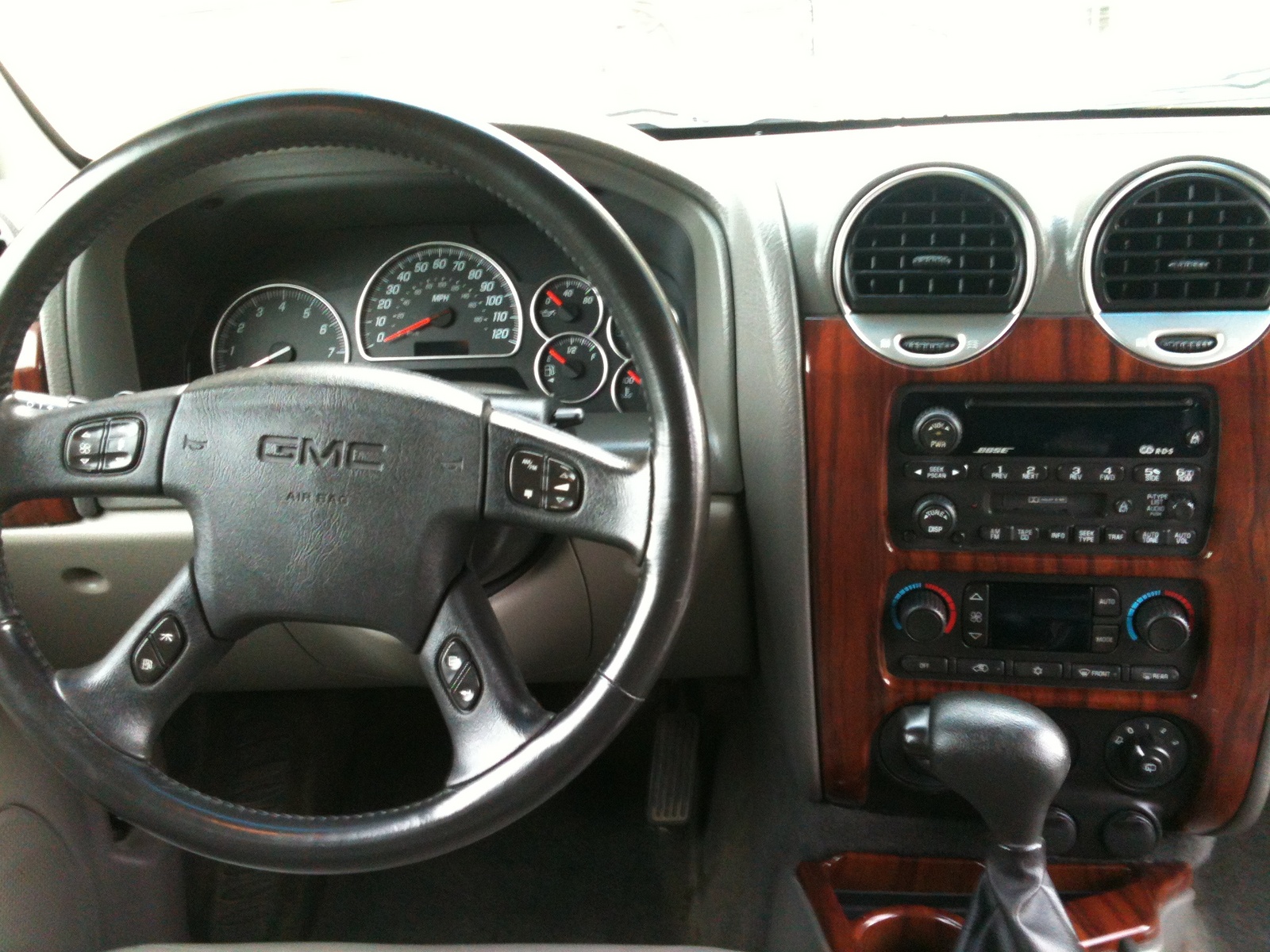 2002 GMC Envoy Pictures CarGurus