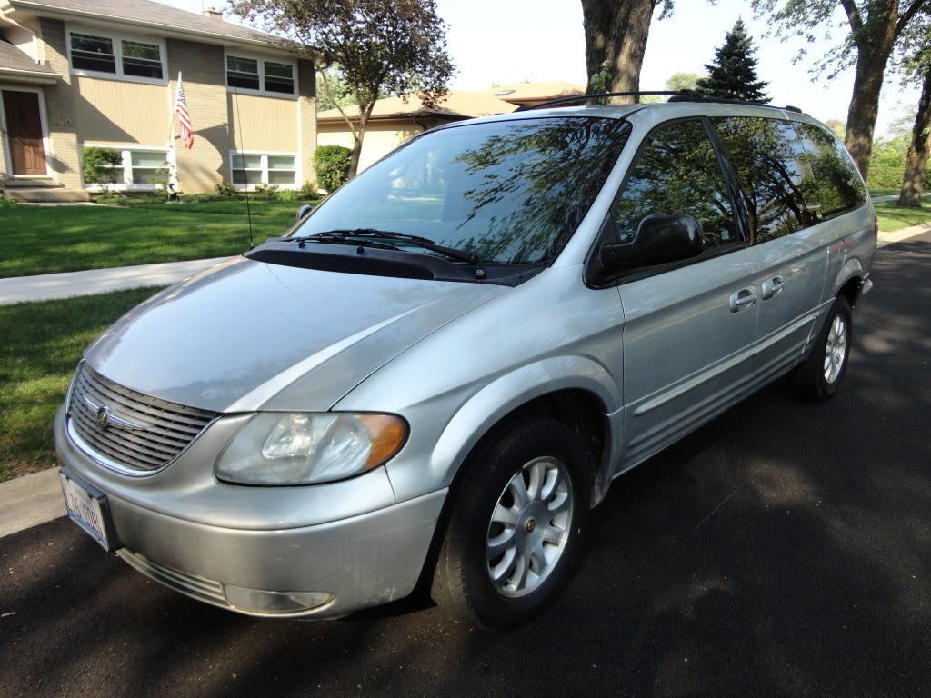 2001 Chrysler Town & Country Pictures CarGurus