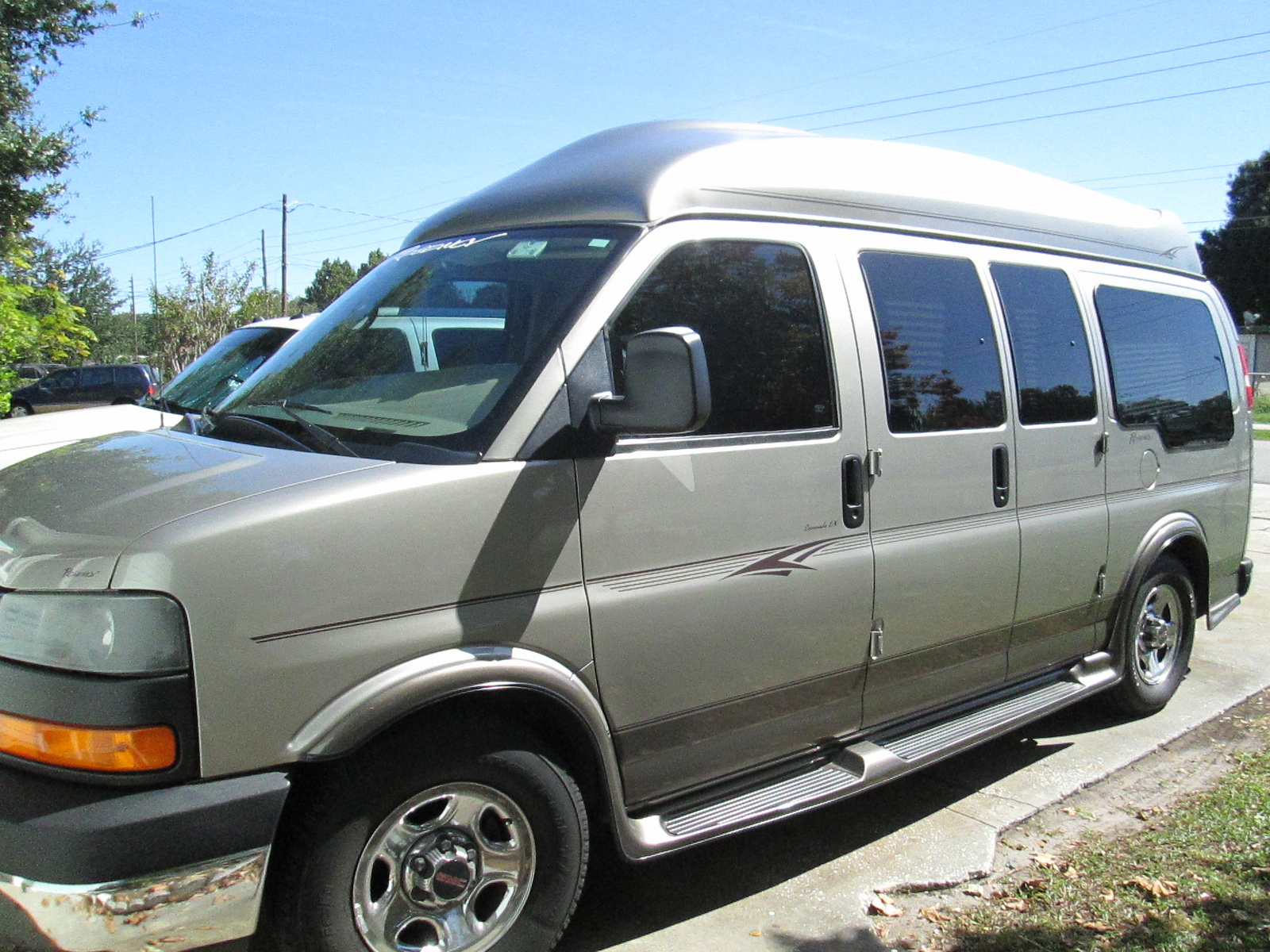 2004 Gmc savana g1500 #3