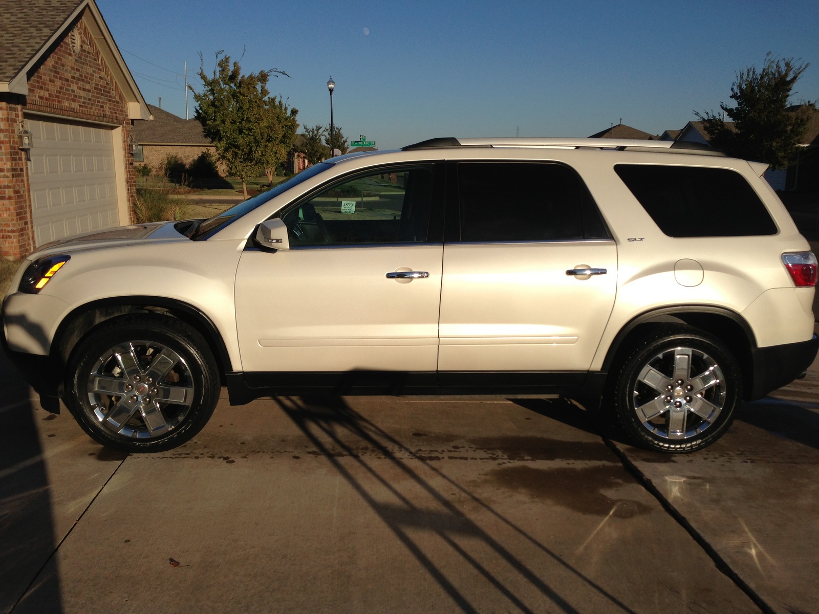 2010 GMC Acadia Pictures CarGurus