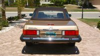 1988 Mercedes-Benz 560-Class Overview 1988 Mercedes-Benz 560-Class Overview