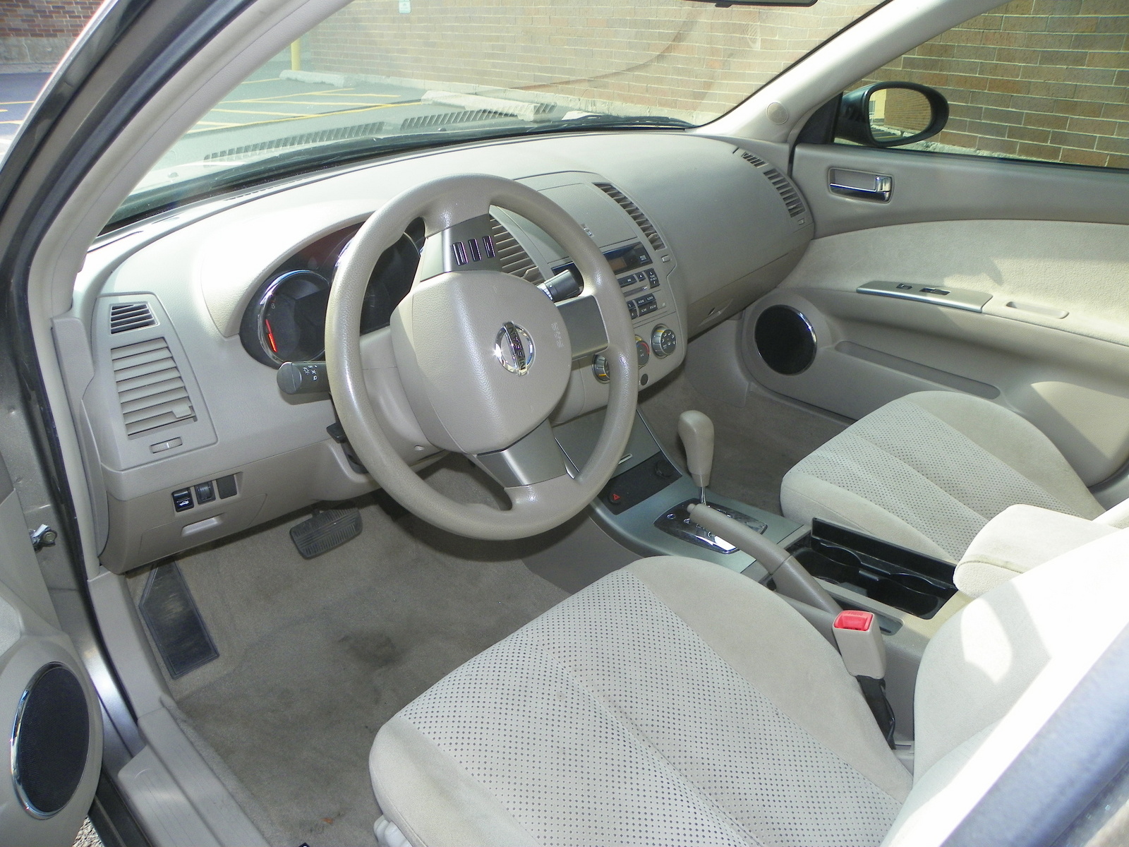 2006 Nissan Altima - Interior Pictures