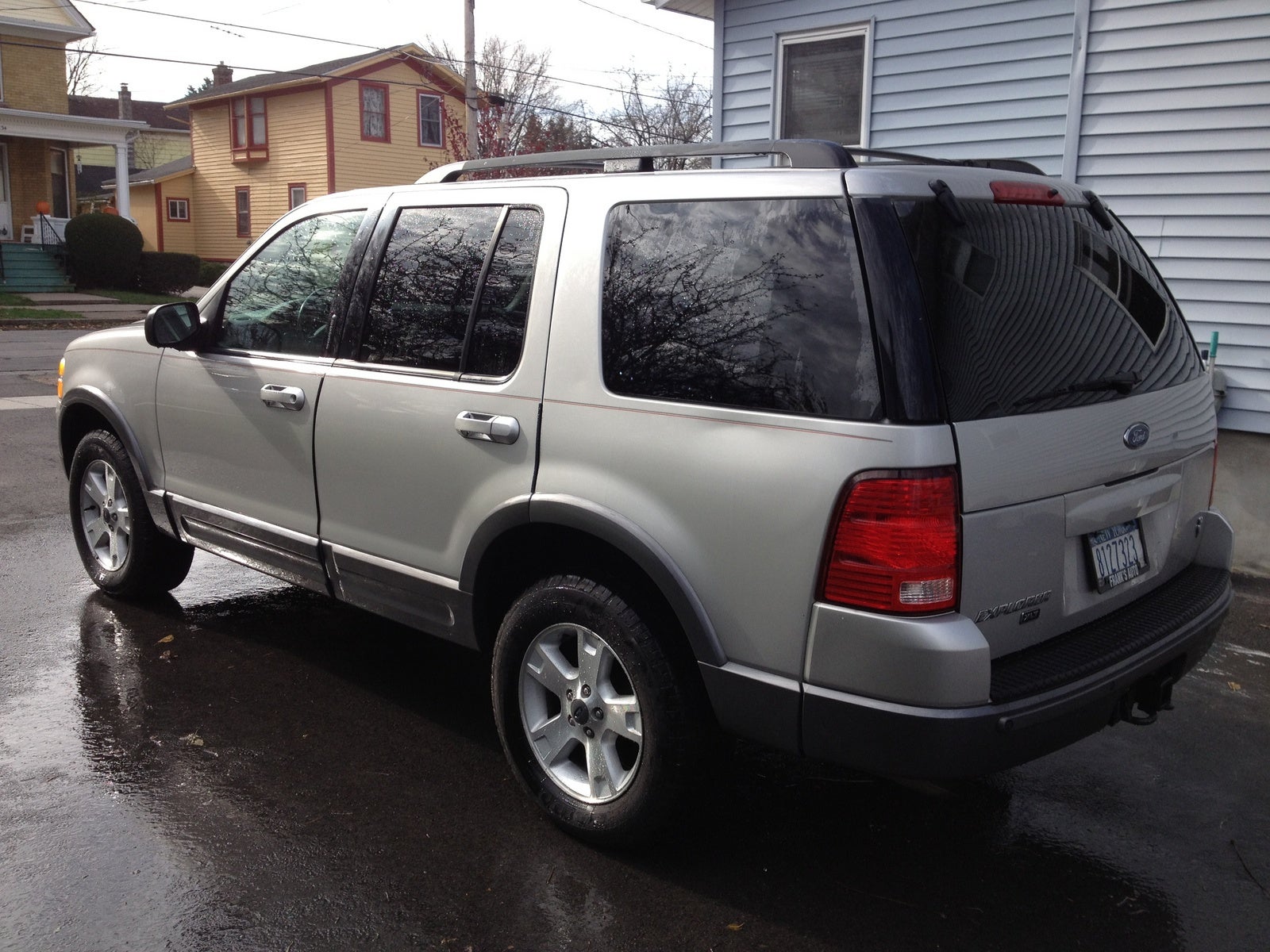 2004 Ford explorer xlt v8 towing capacity 2003 Ford Explorer V8 Towing Capacity