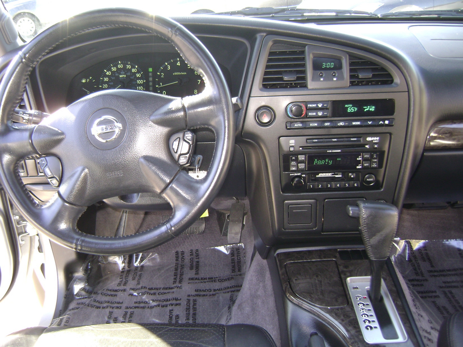 2004 Nissan pathfinder interior pictures #9
