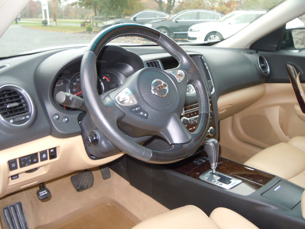 2009 Nissan Maxima