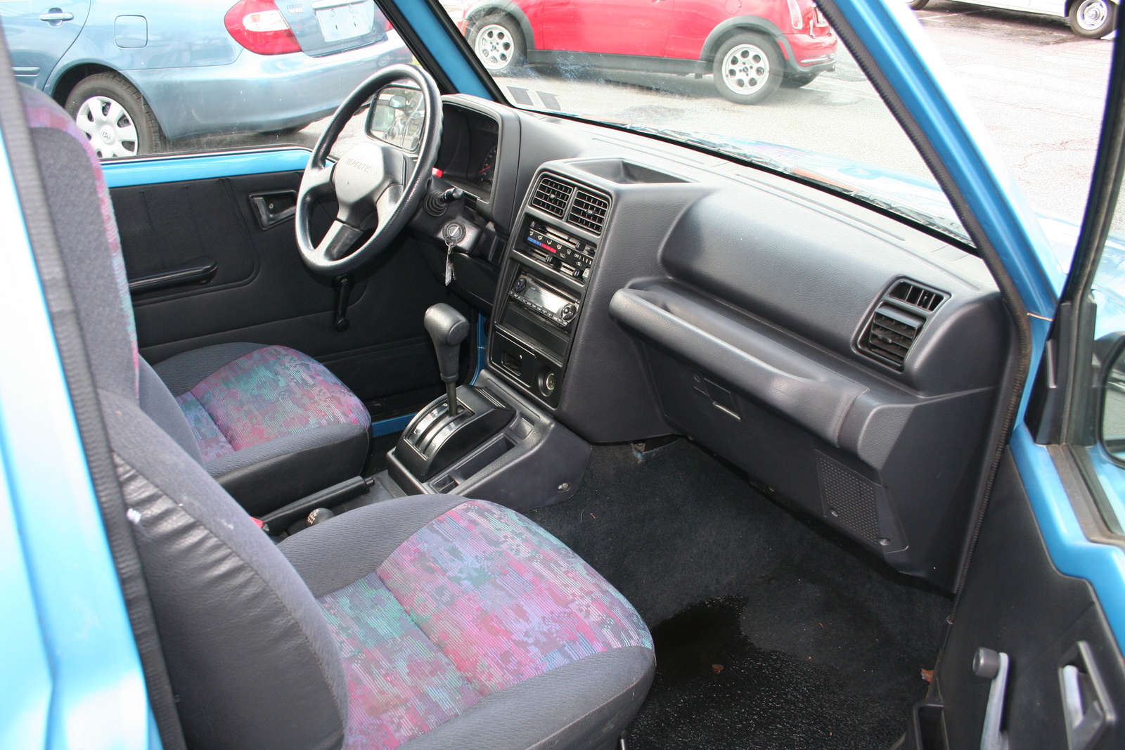 1994 geo tracker interior doors handle