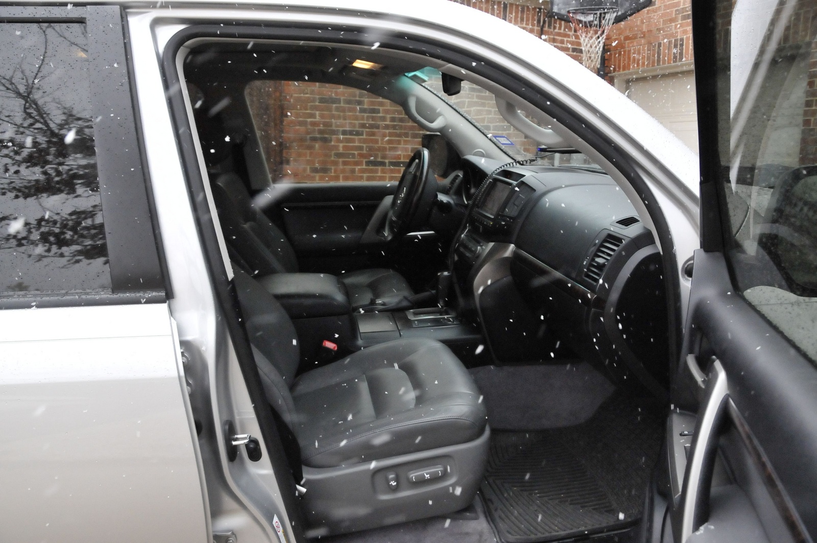2011 Toyota Land Cruiser
