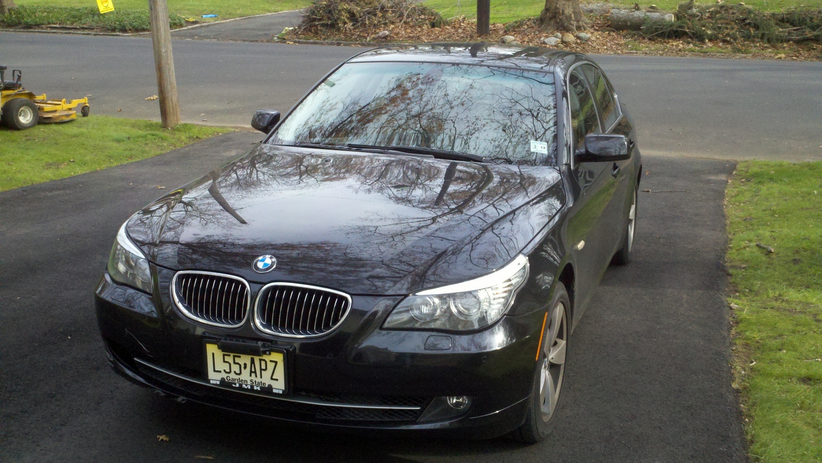 What is the difference between bmw 528i and 528xi #3
