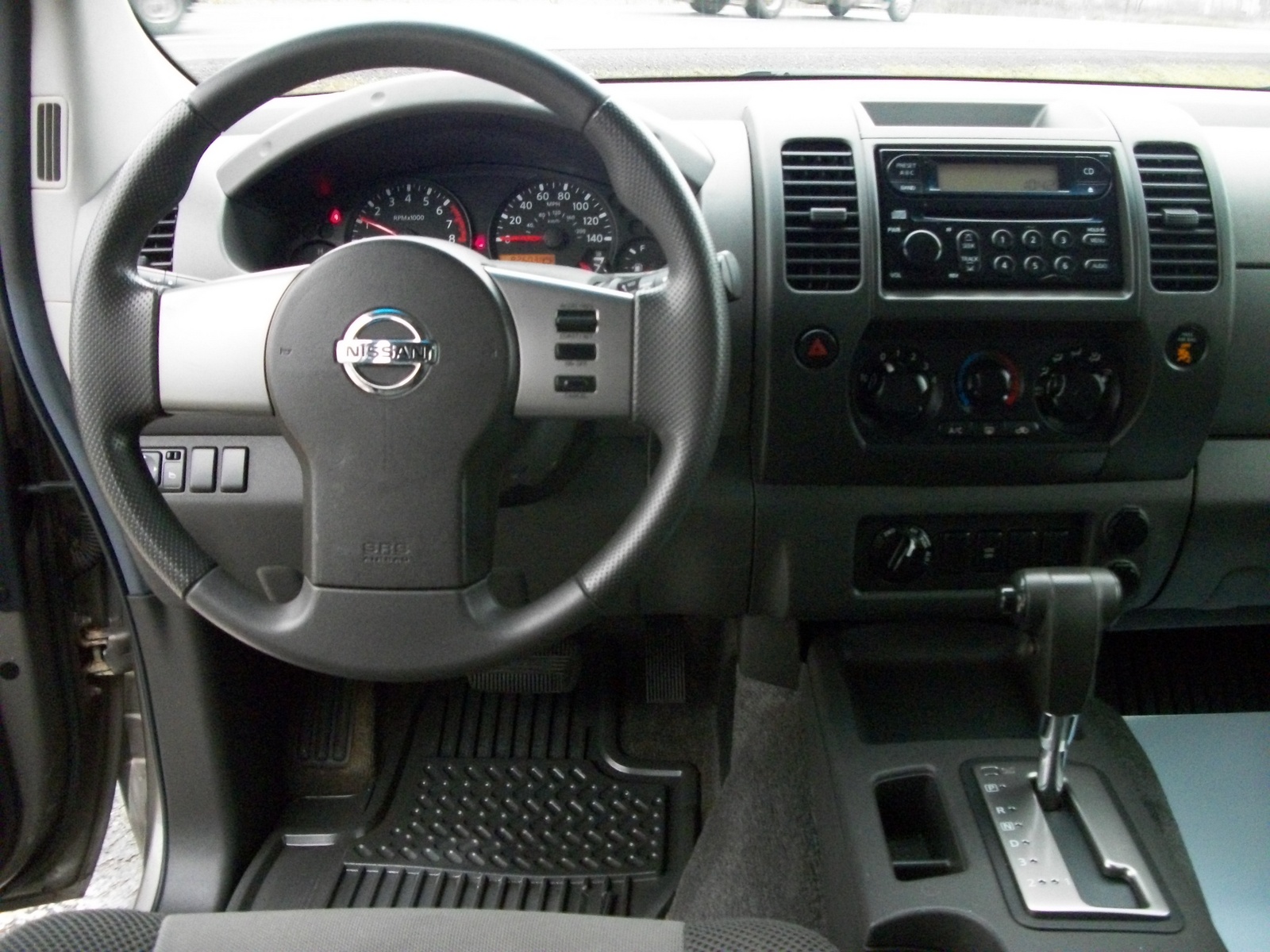 2005 Nissan xterra interior dimensions