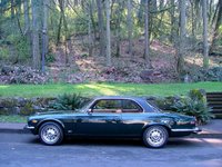 1976 Jaguar XJ-Series Overview 1976 Jaguar XJ-Series Overview