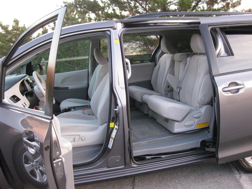 2012 Toyota Sienna
