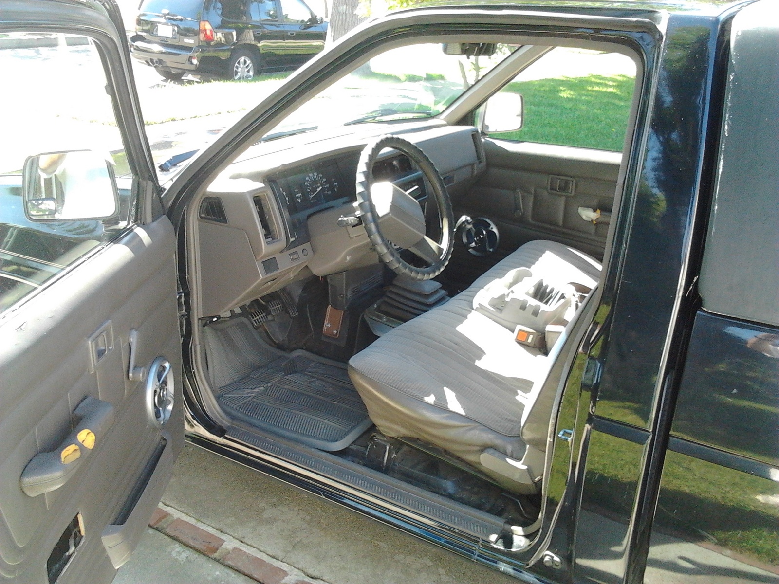 Nissan pickup interior #7