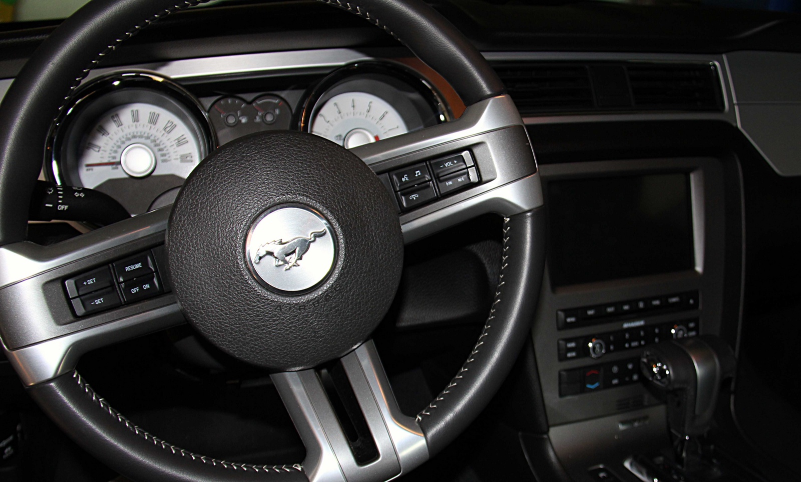 2011 Ford Mustang