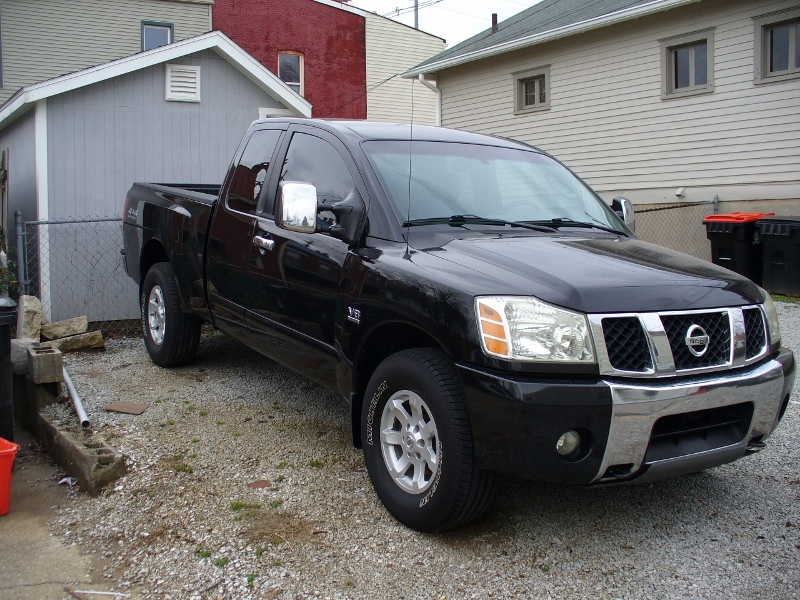 2004 Nissan titan picture #1