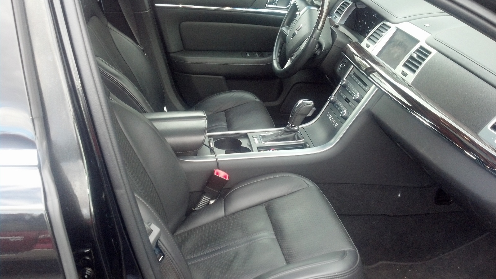 2011 Lincoln MKS