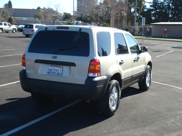 2005 Ford Escape