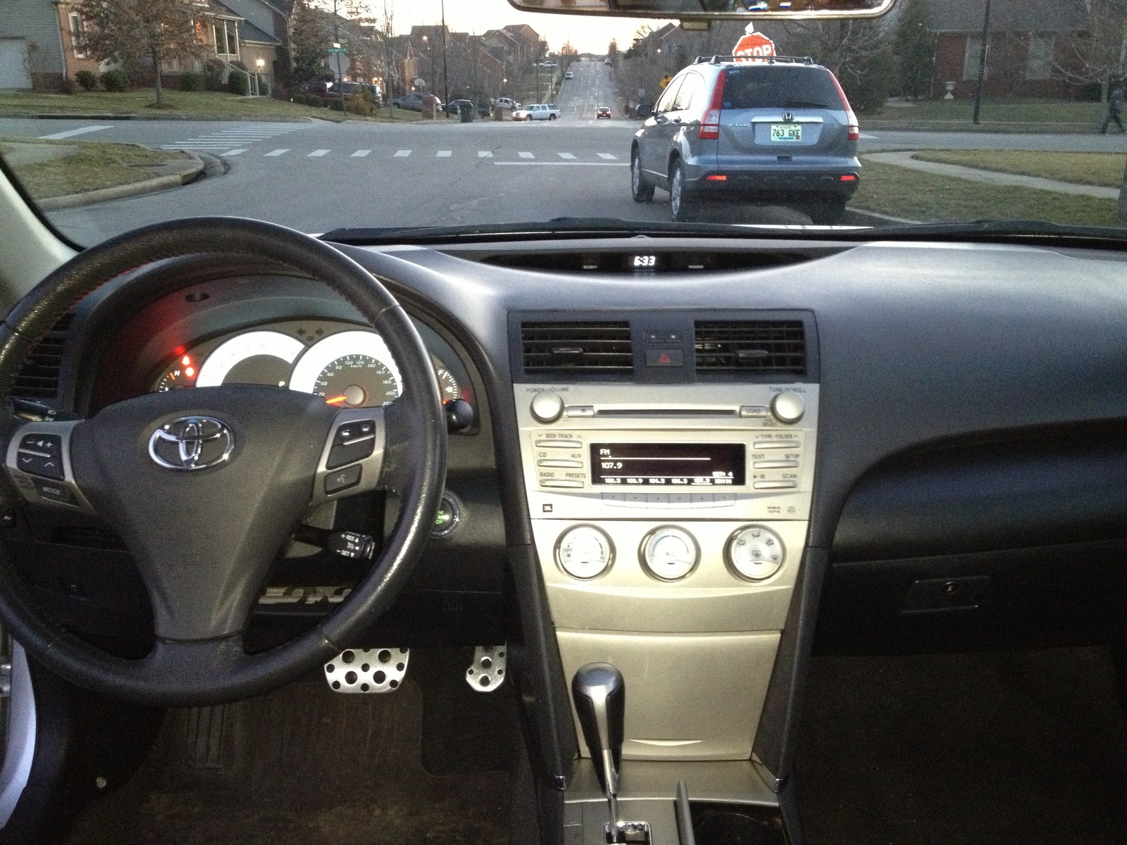 2010 Toyota camry se interior pictures