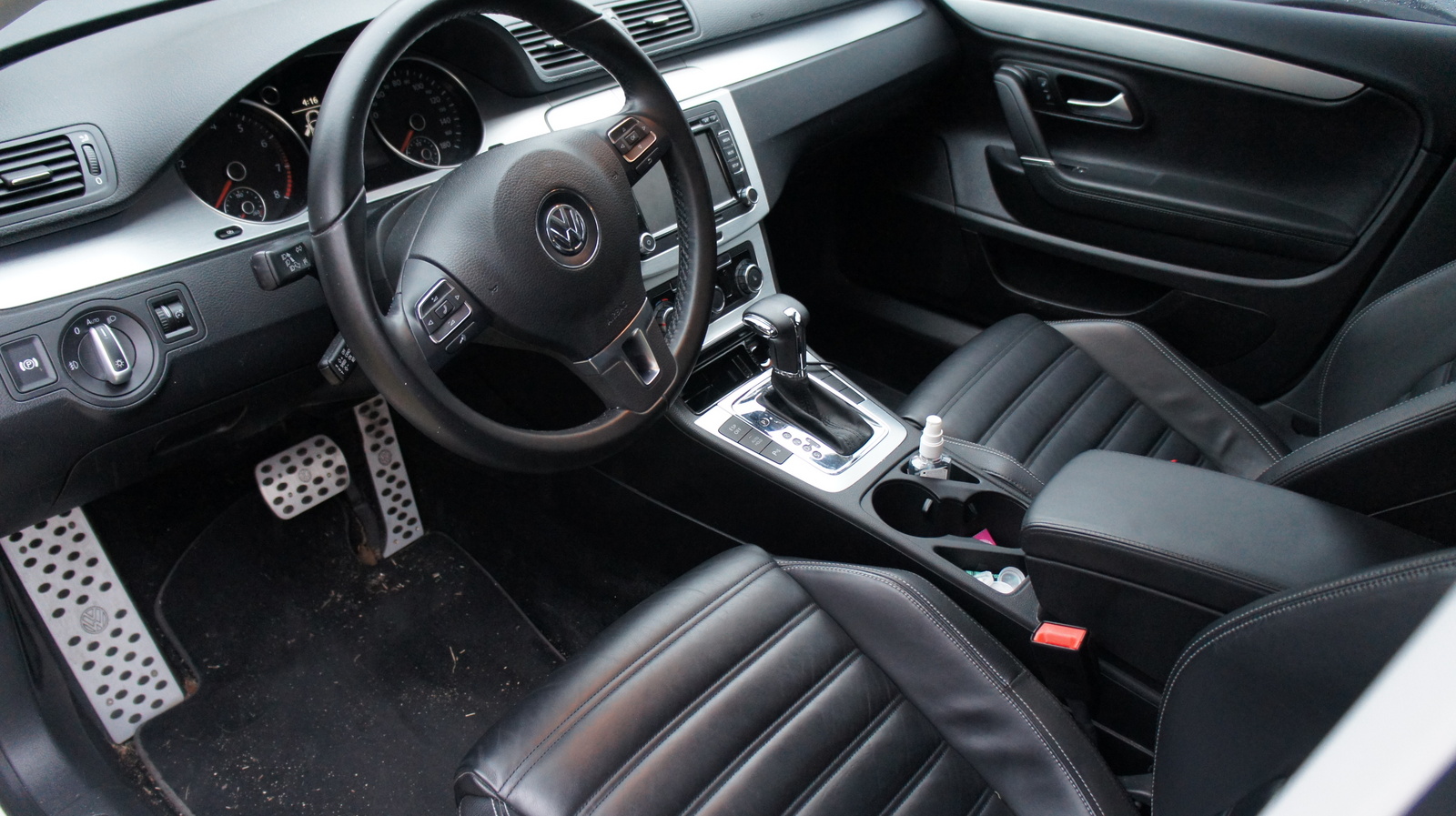 2010-volkswagen-cc-interior-pictures-cargurus