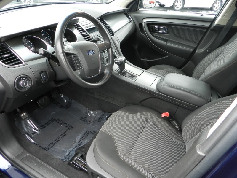 2011 Ford Taurus