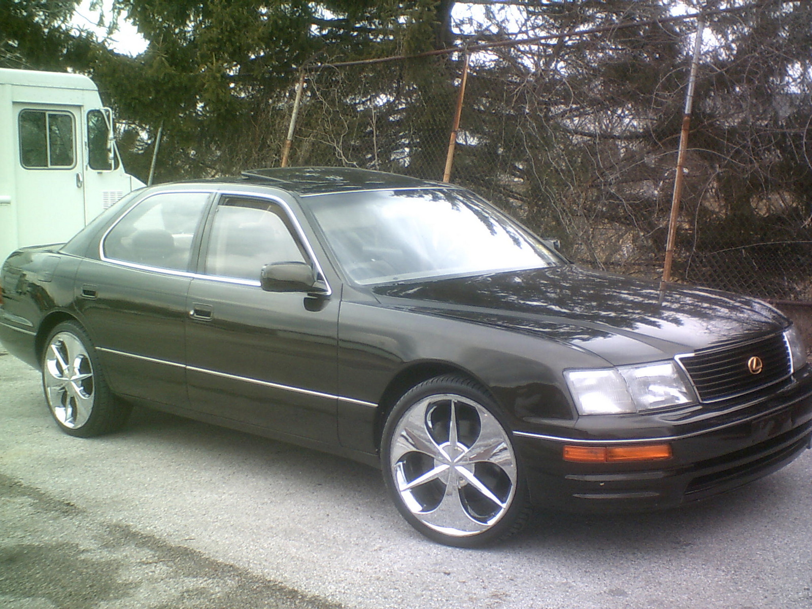 1995 Lexus LS 400