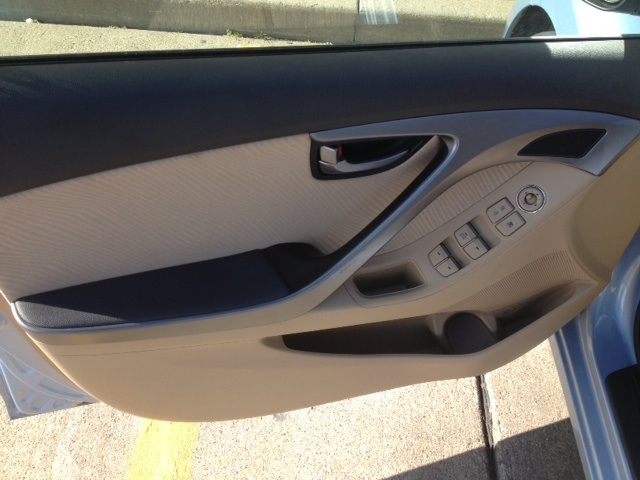 2012 Hyundai Elantra