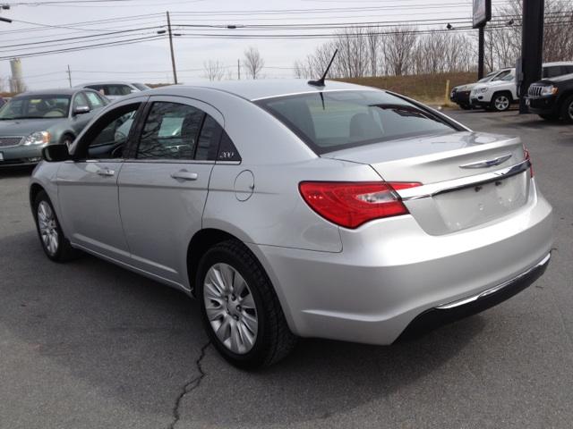 2012 Chrysler 200 mpg #4