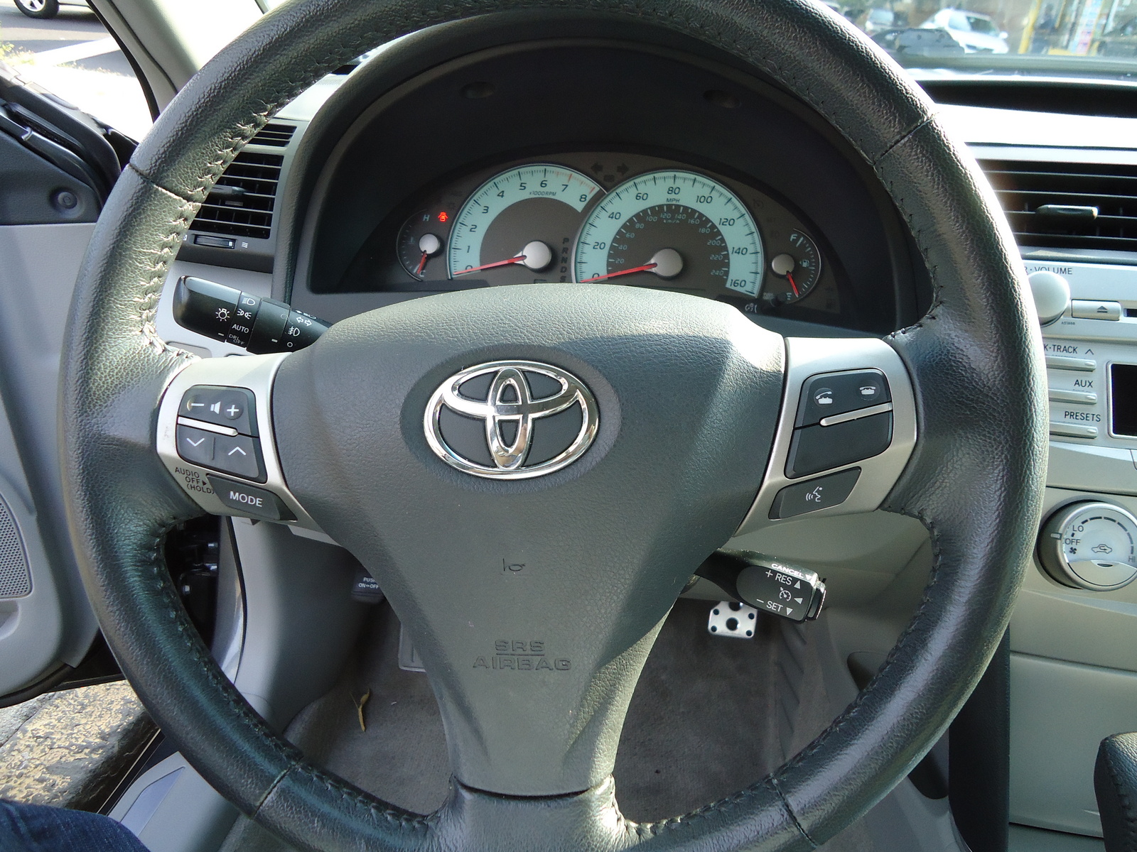 2010 Toyota camry hybrid trim levels