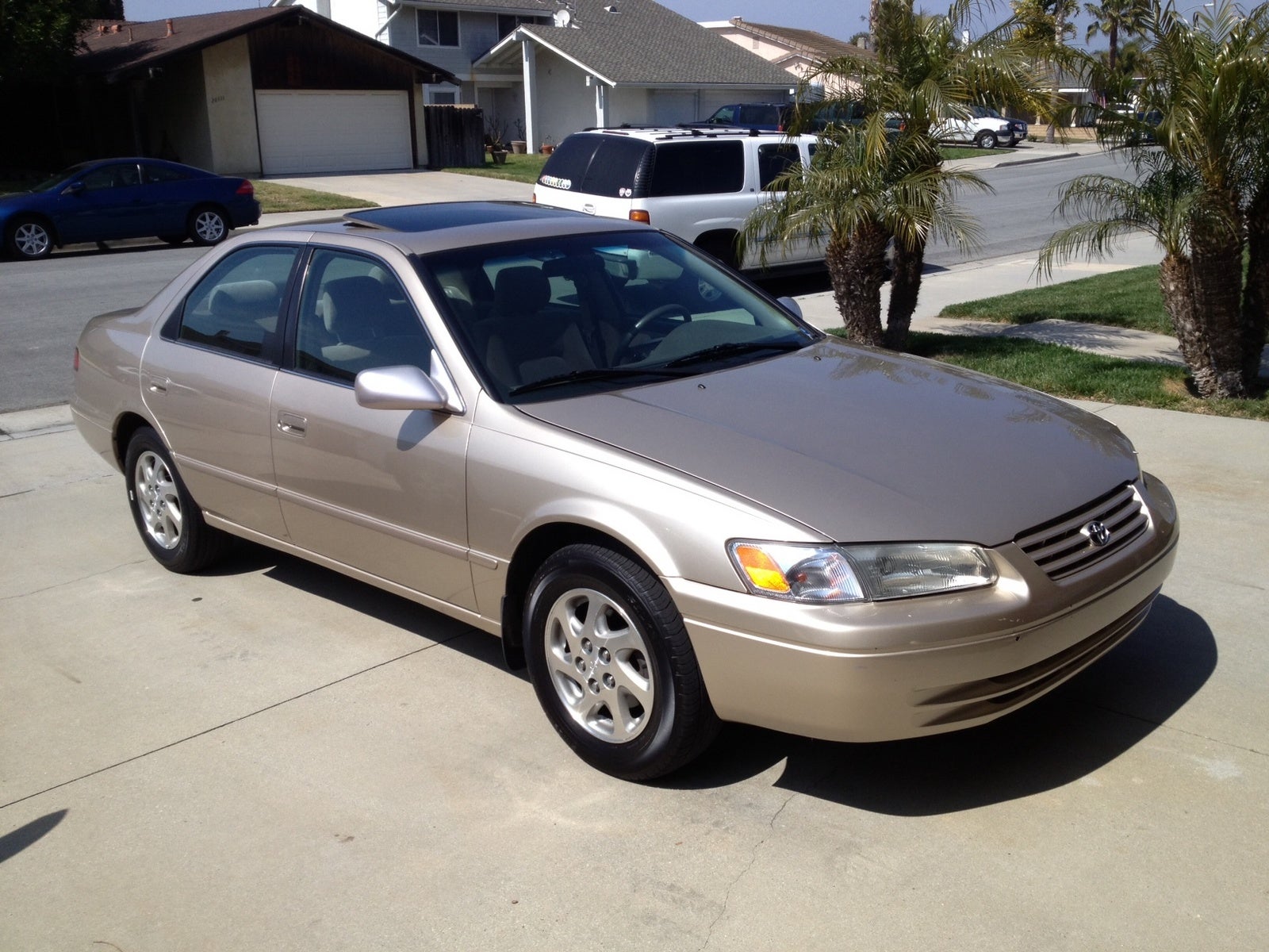 1998 toyota camry le blue book #3
