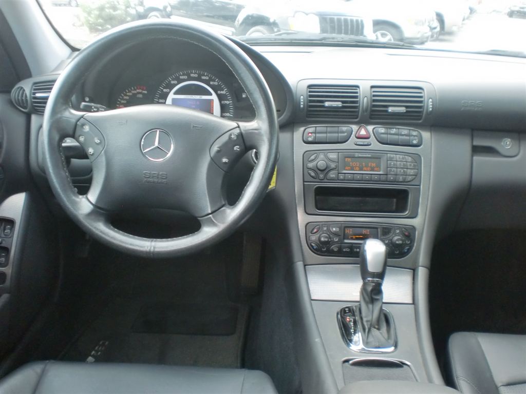 Mercedes c32 amg interior #6