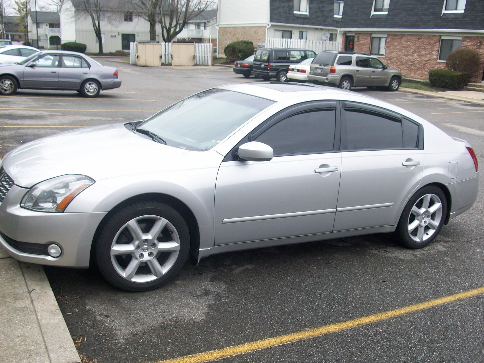 2004 Nissan maxiam #2