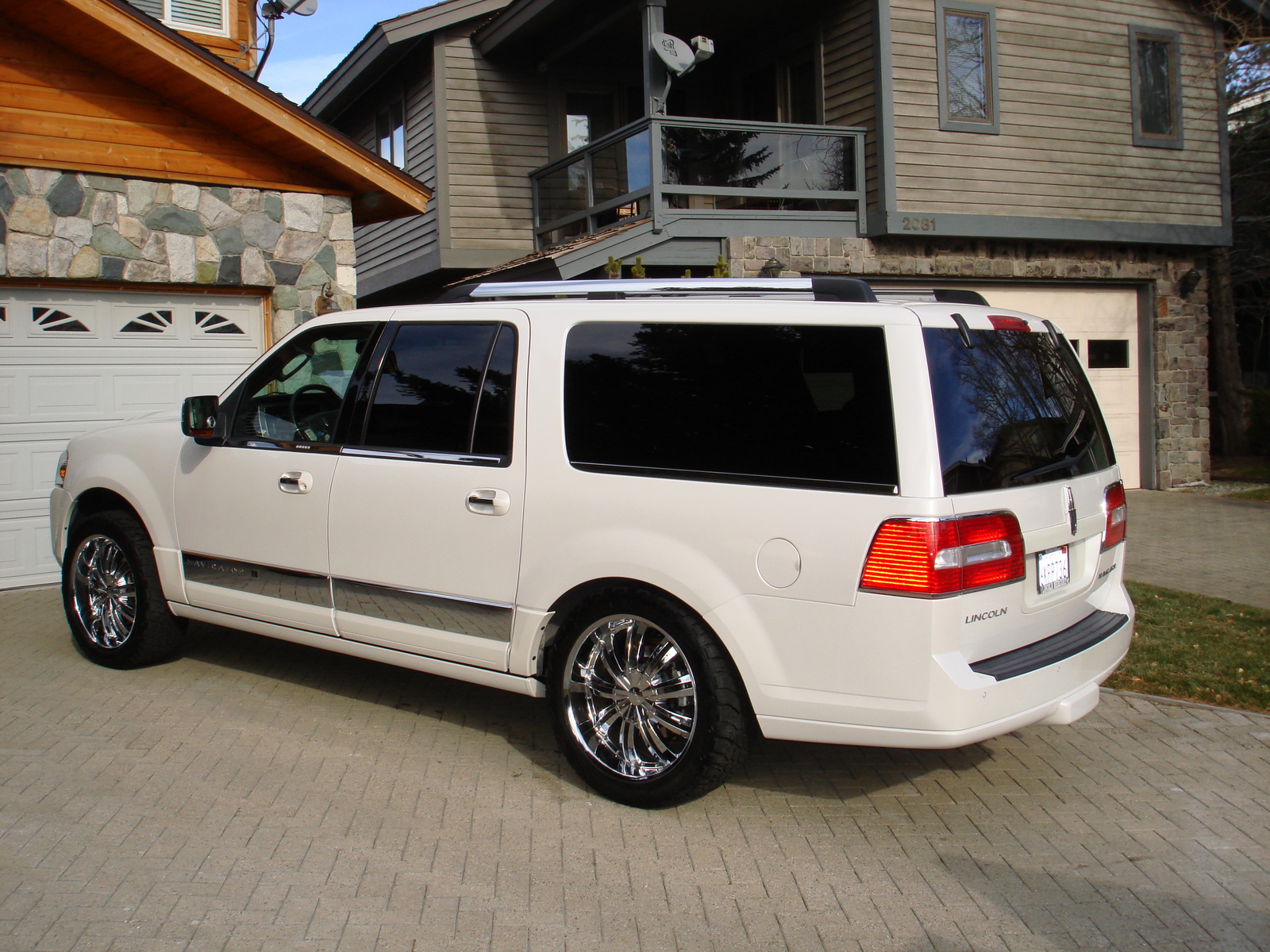 2010 Lincoln Navigator - Exterior Pictures - CarGurus
