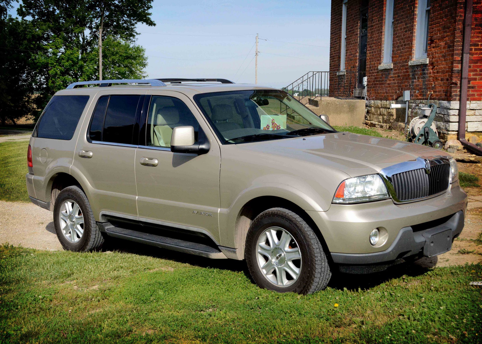 2003 Lincoln Aviator