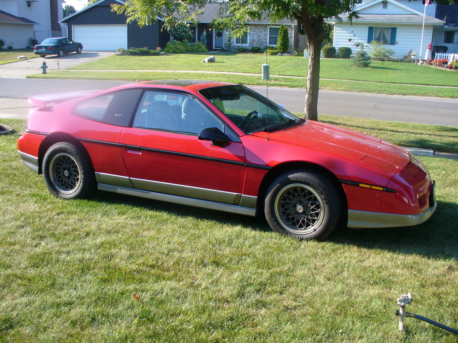 pontiac fiero pontiac fiero