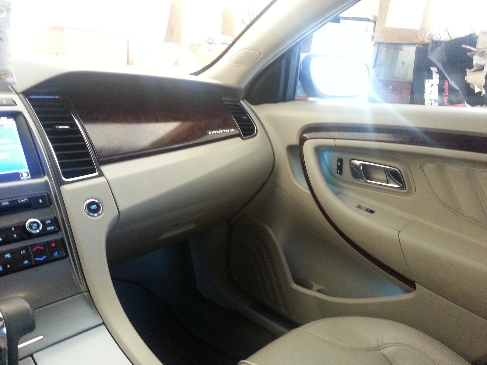 2010 Ford Taurus