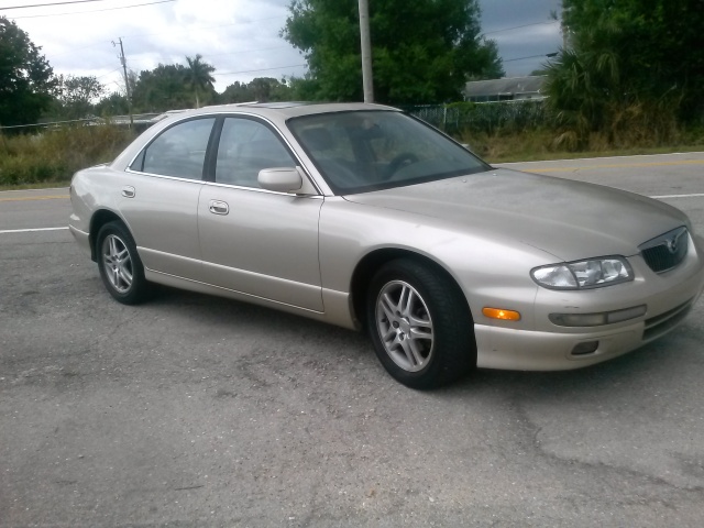 2000 Mazda Millenia