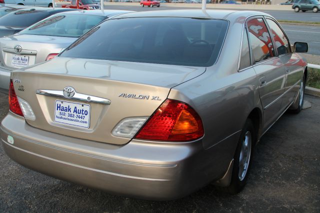 2002 Toyota Avalon