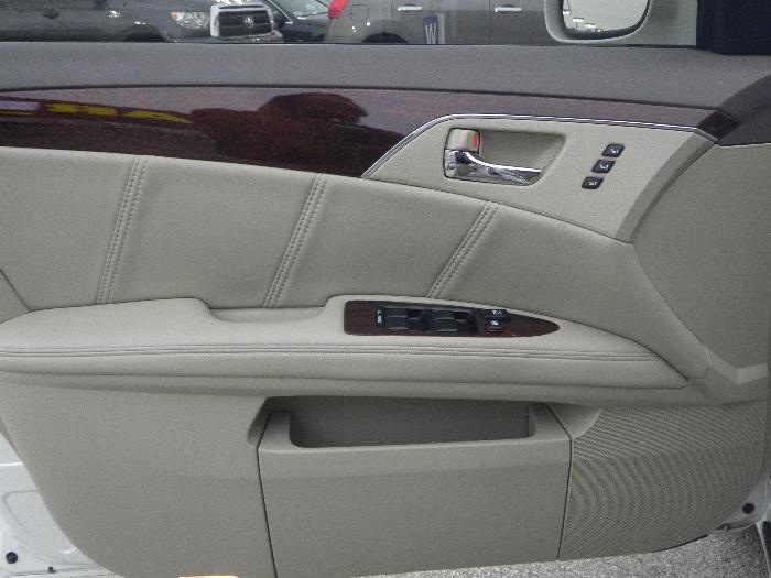 2010 Toyota Avalon