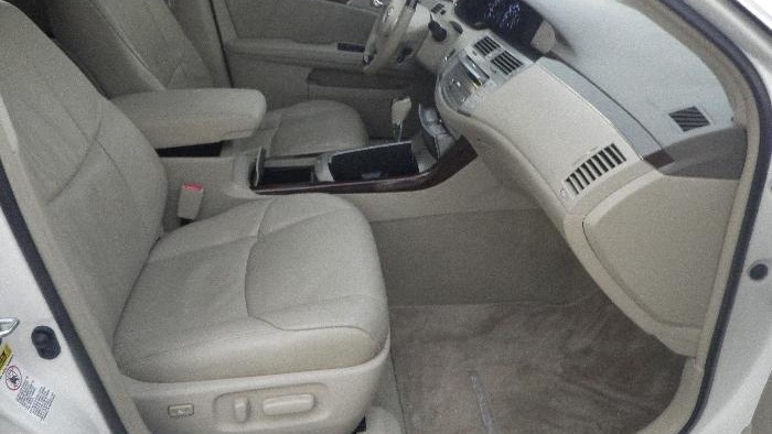 2010 Toyota Avalon