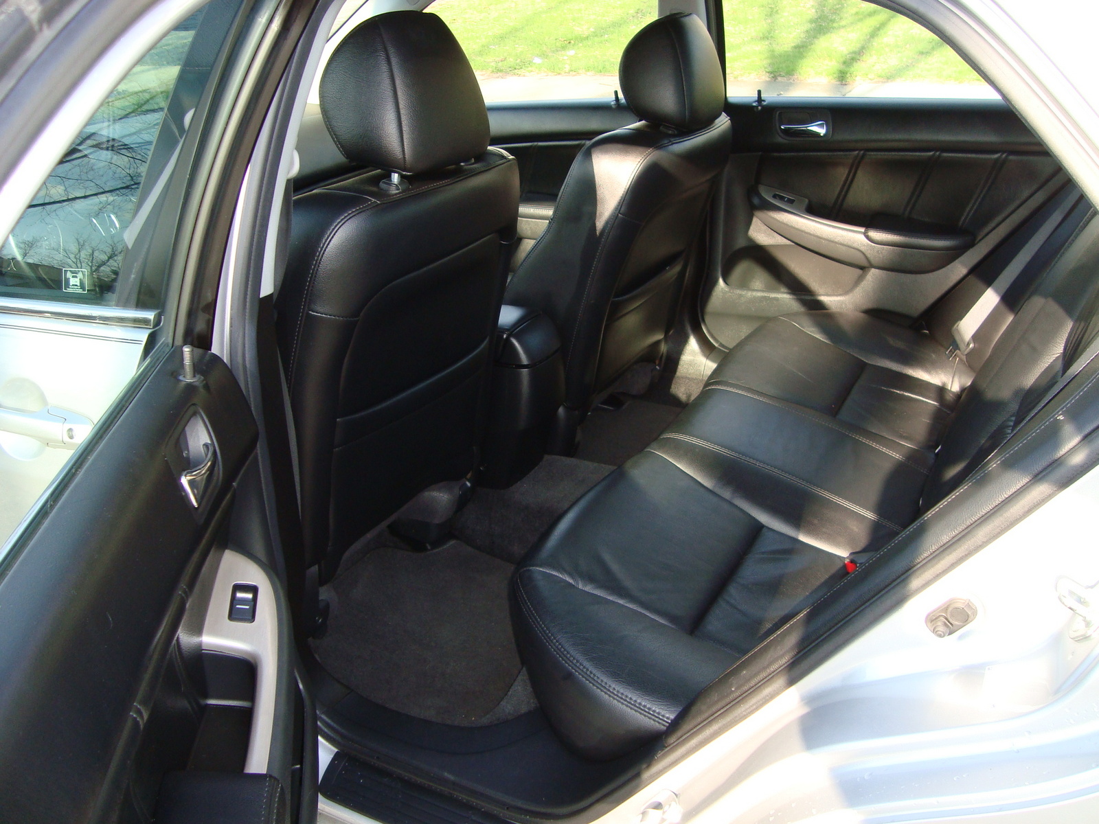 2006 Honda accord leather interior #3