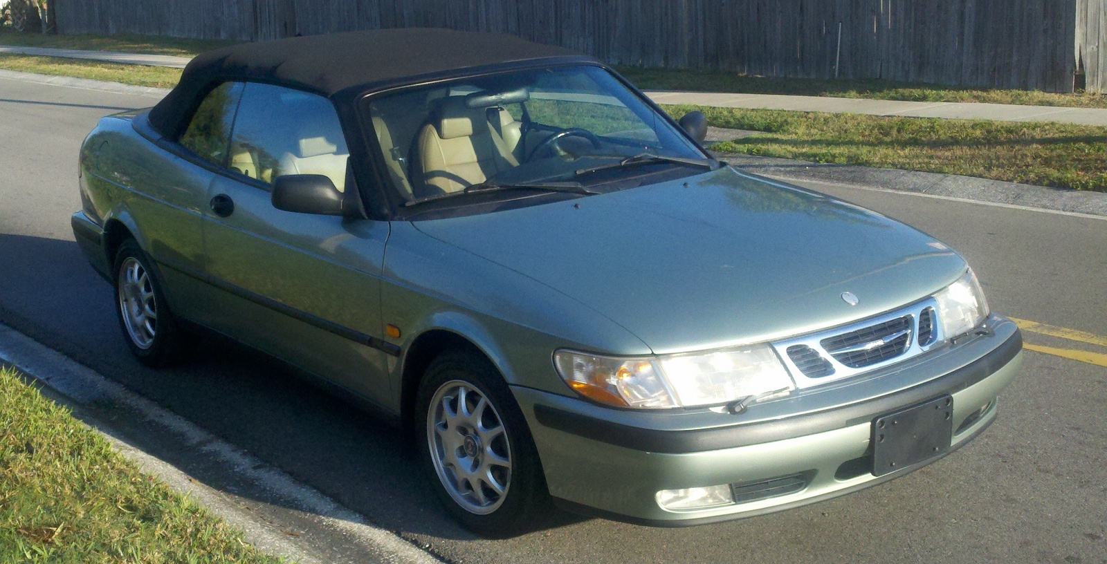 2000 Saab 9-3