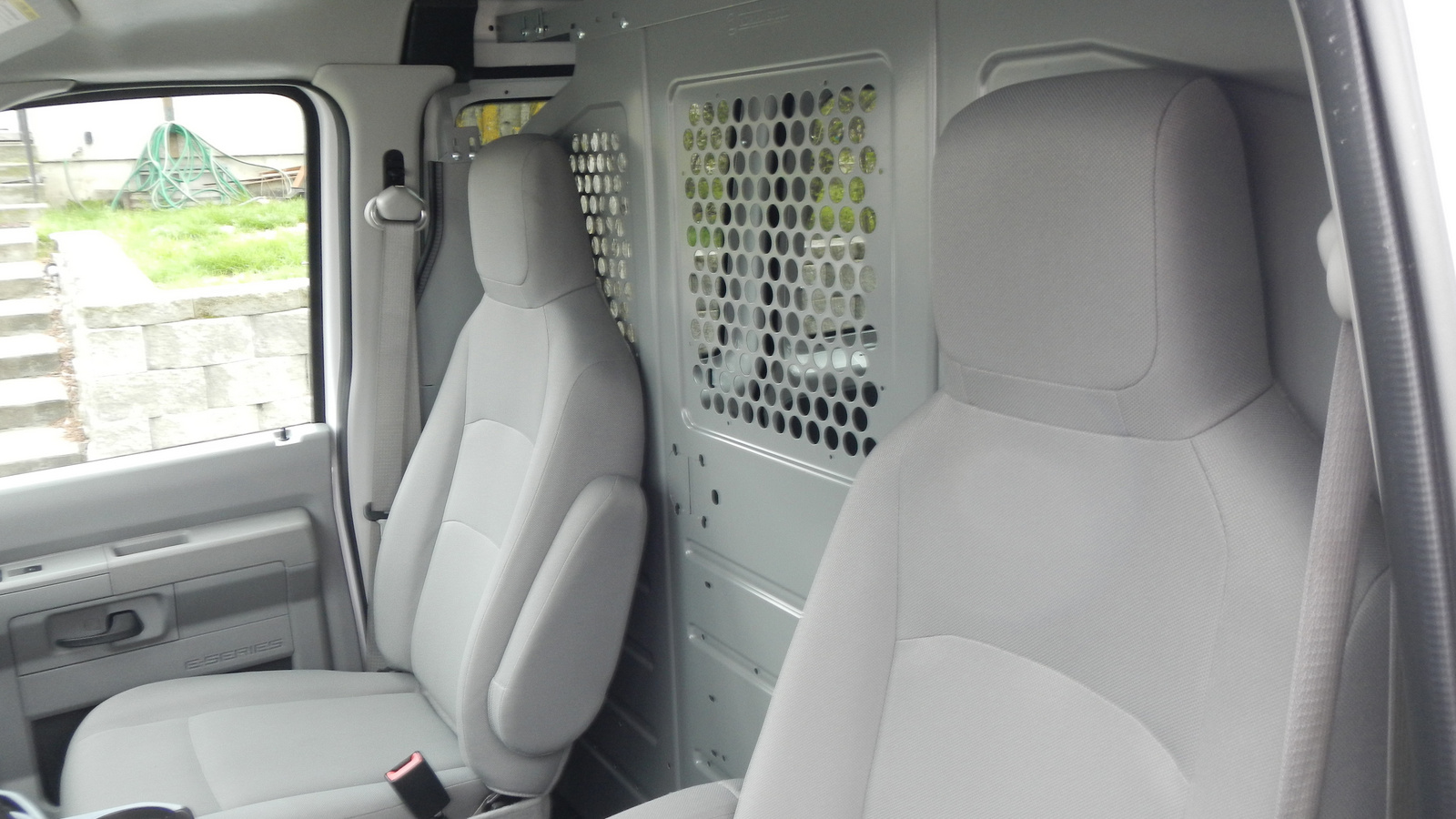 2011 Ford E-Series Cargo