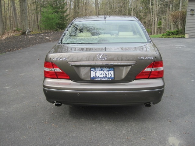 2004 Lexus LS 430