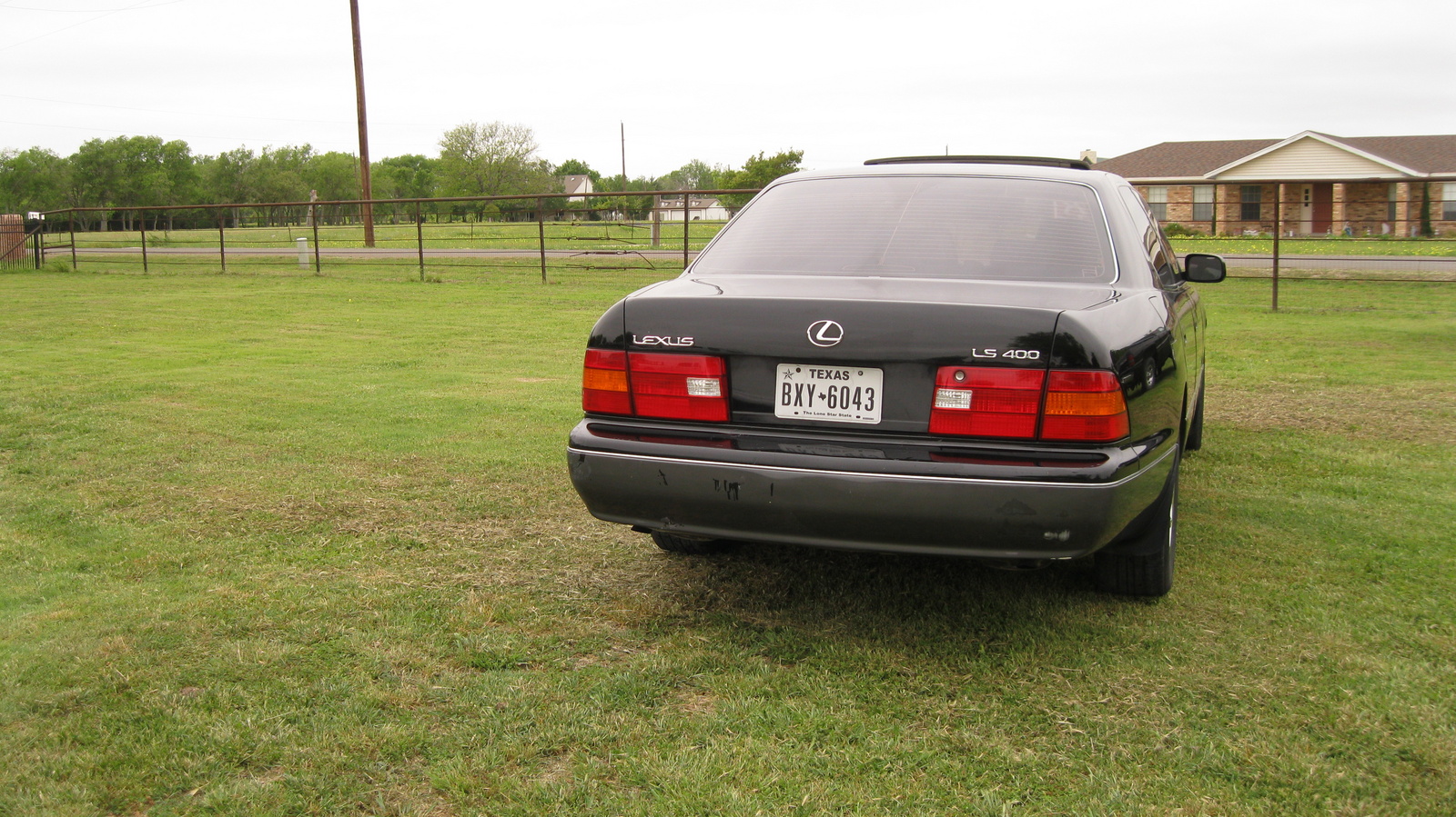 1999 Lexus LS 400