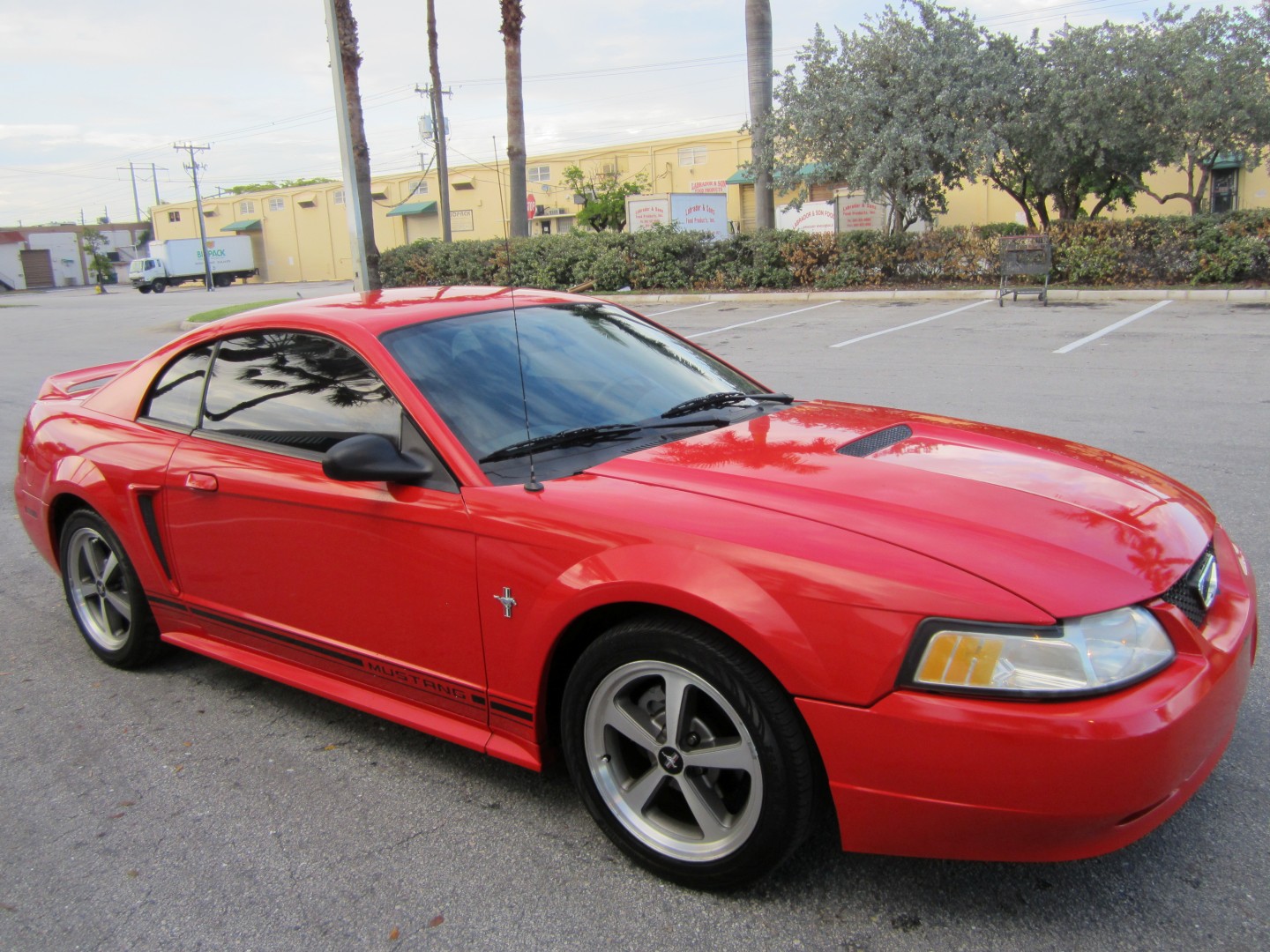 2000 Ford Mustang